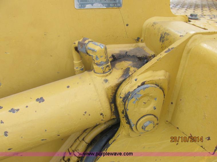 image for item J2470 1994 John Deere 650G LT dozer