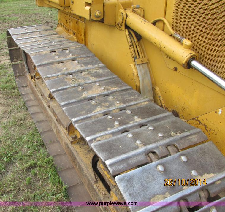 image for item J2470 1994 John Deere 650G LT dozer