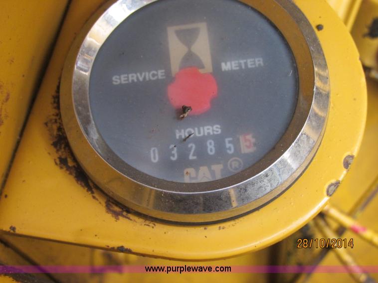 image for item J2470 1994 John Deere 650G LT dozer