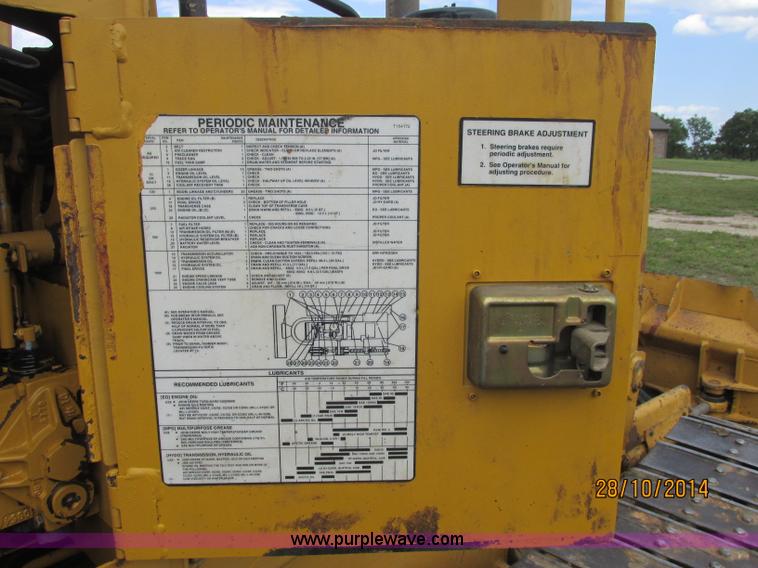 image for item J2470 1994 John Deere 650G LT dozer