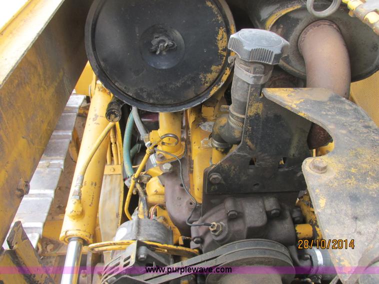 image for item J2470 1994 John Deere 650G LT dozer