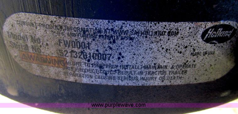 image for item J2473 1981 Triangle gooseneck trailer