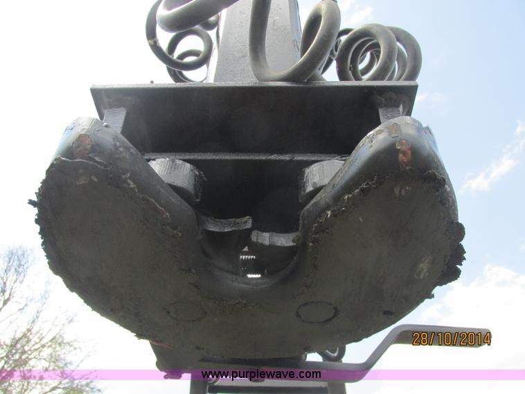 image for item J2473 1981 Triangle gooseneck trailer