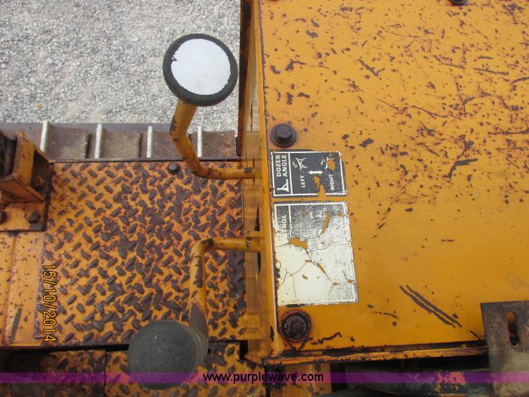 image for item J2475 Case 1150B dozer