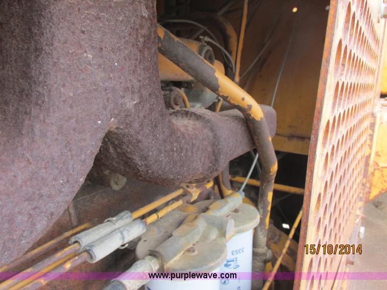 image for item J2475 Case 1150B dozer