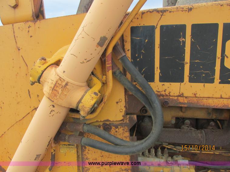 image for item J2475 Case 1150B dozer