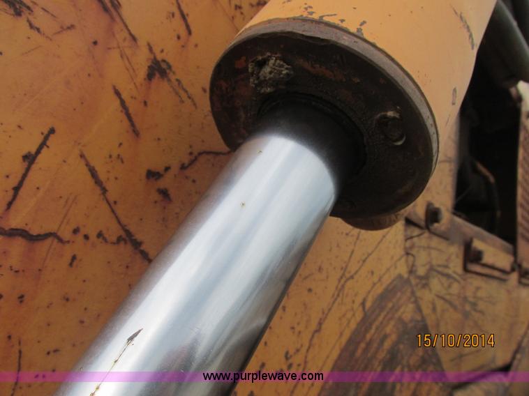 image for item J2475 Case 1150B dozer