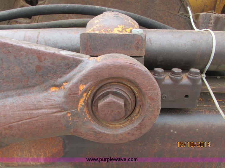 image for item J2475 Case 1150B dozer