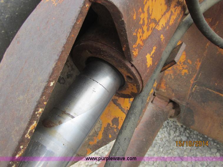 image for item J2475 Case 1150B dozer