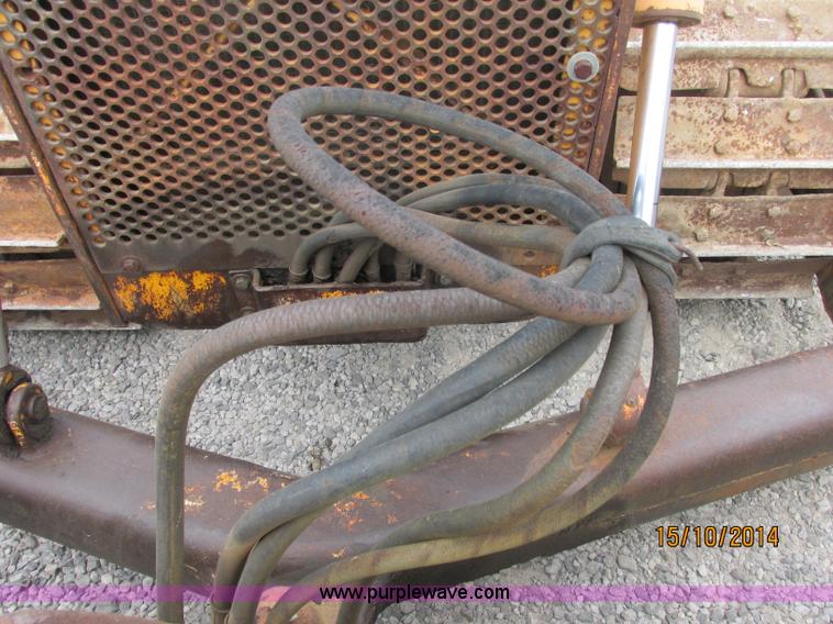 image for item J2475 Case 1150B dozer