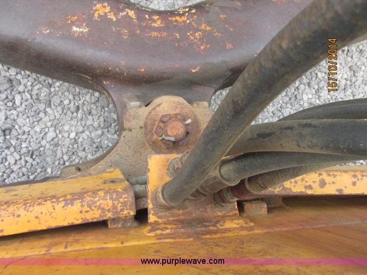 image for item J2475 Case 1150B dozer