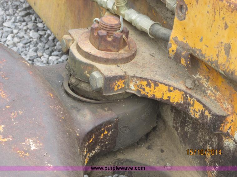 image for item J2475 Case 1150B dozer