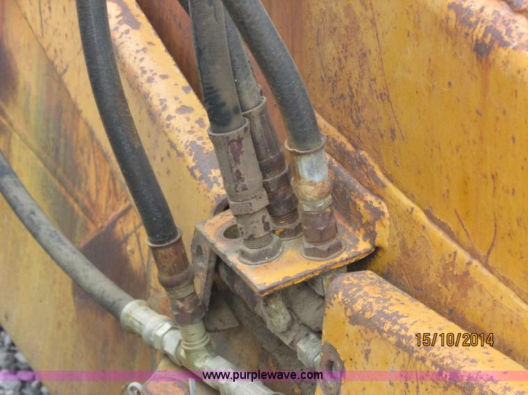 image for item J2475 Case 1150B dozer