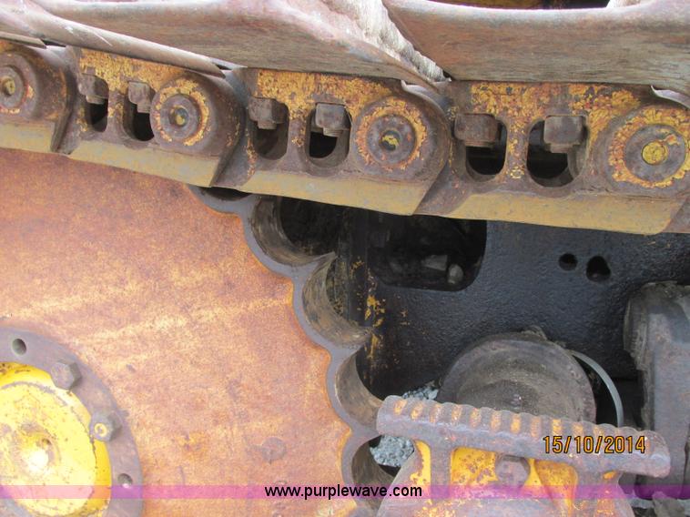 image for item J2475 Case 1150B dozer