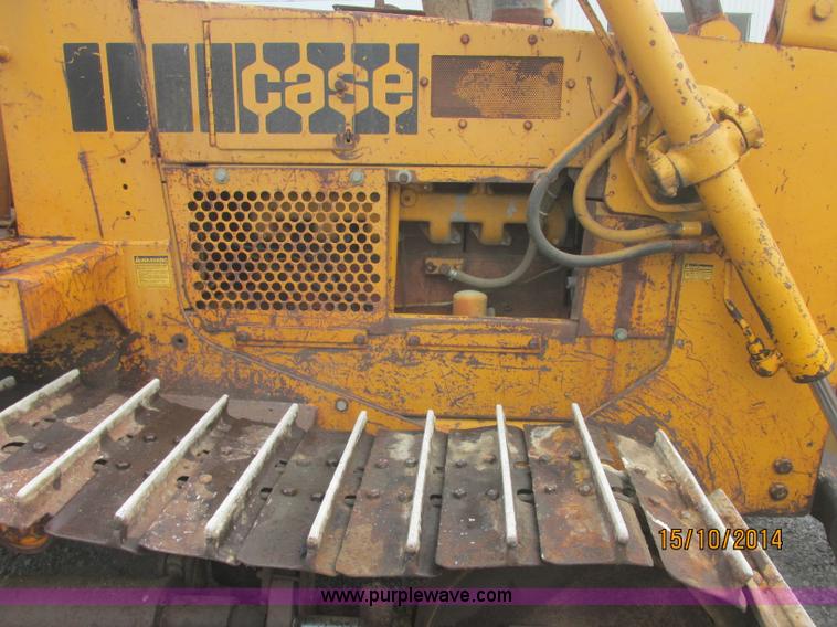 image for item J2475 Case 1150B dozer