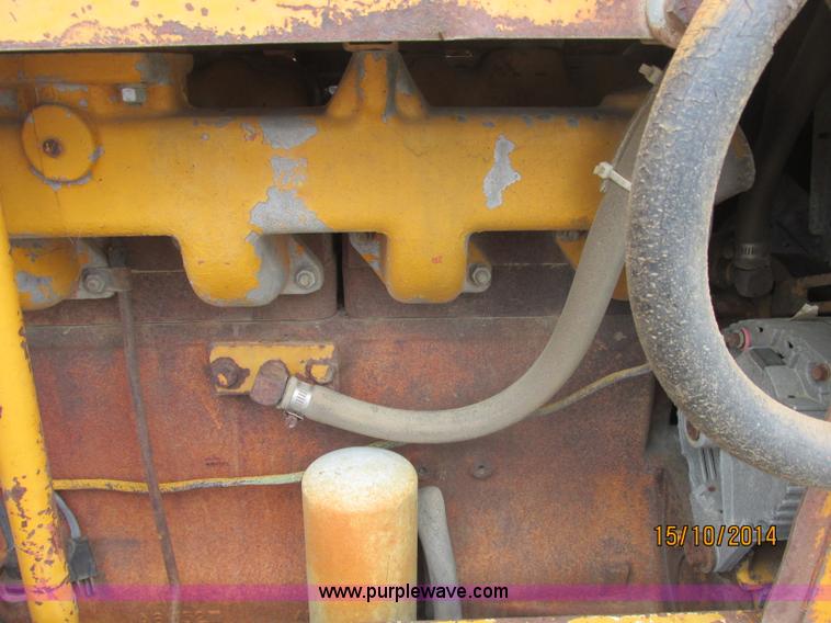 image for item J2475 Case 1150B dozer