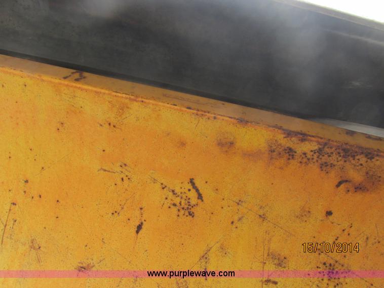 image for item J2476 Meyer C8 snow plow