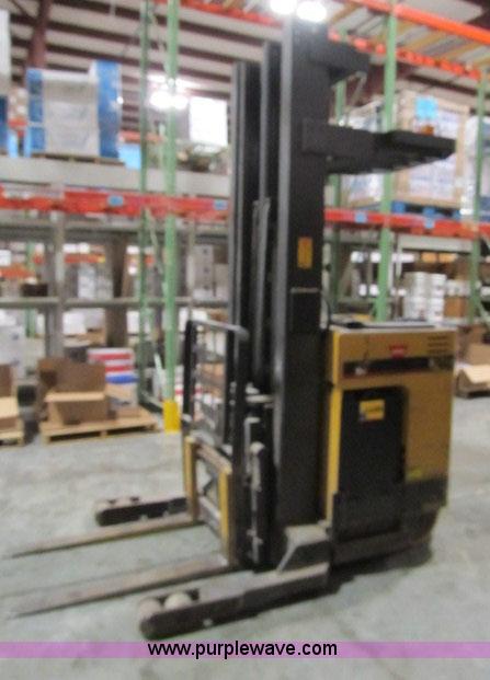 image for item Z9174 Caterpillar NRR40 forklift