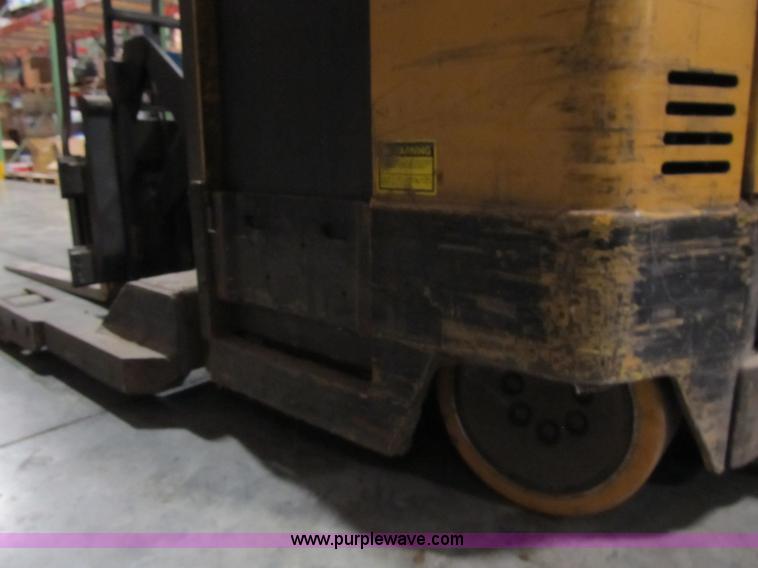 image for item Z9174 Caterpillar NRR40 forklift