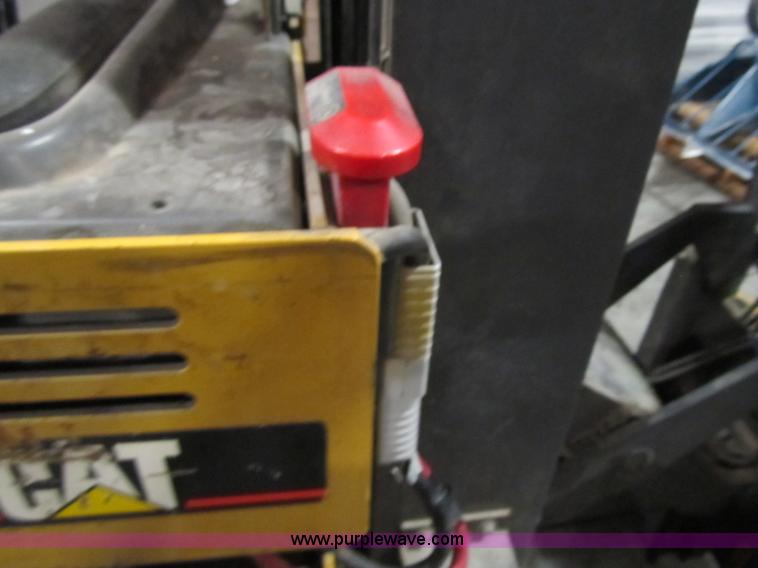 image for item Z9174 Caterpillar NRR40 forklift