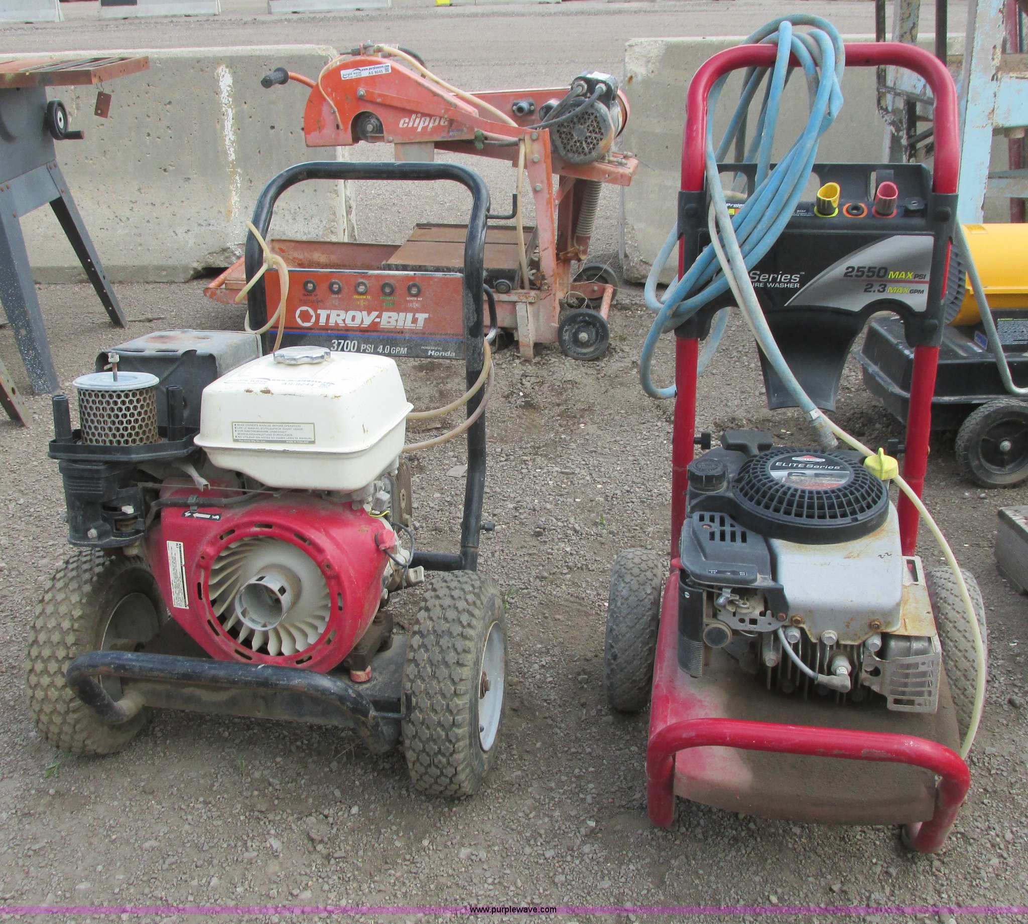 (2) pressure washers in Wichita, KS Item AS9244 sold Purple Wave