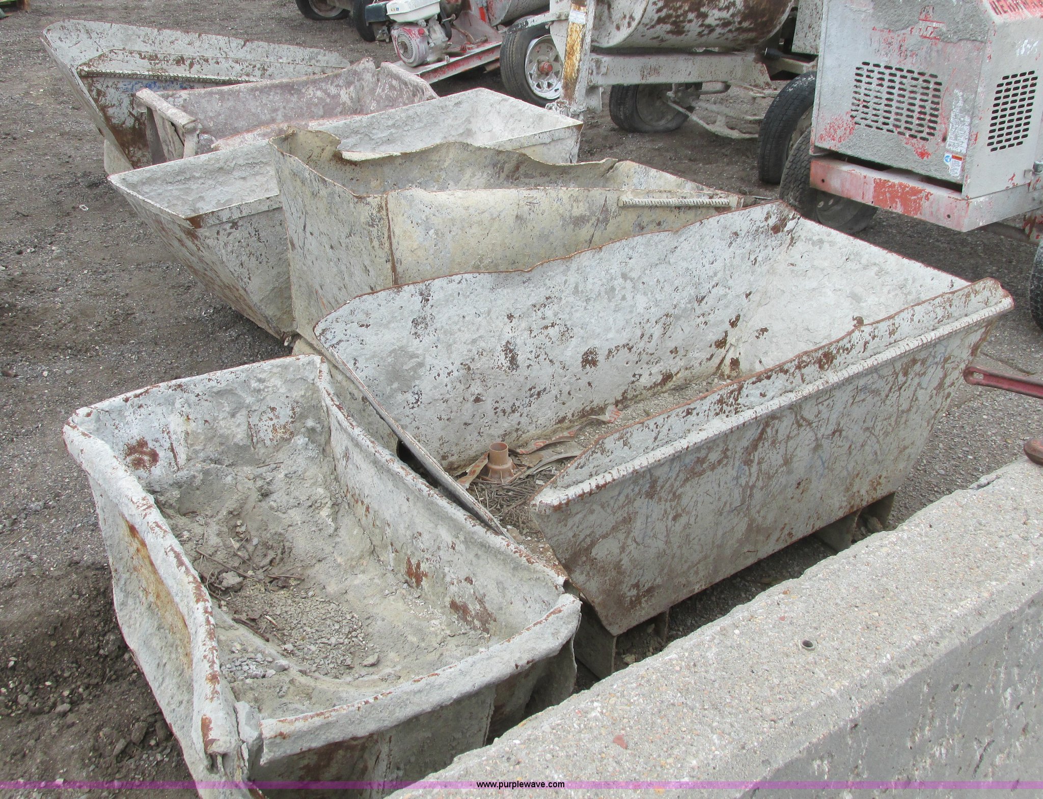 (6) assorted steel mud tubs in Wichita, KS Item AX9762 sold Purple Wave