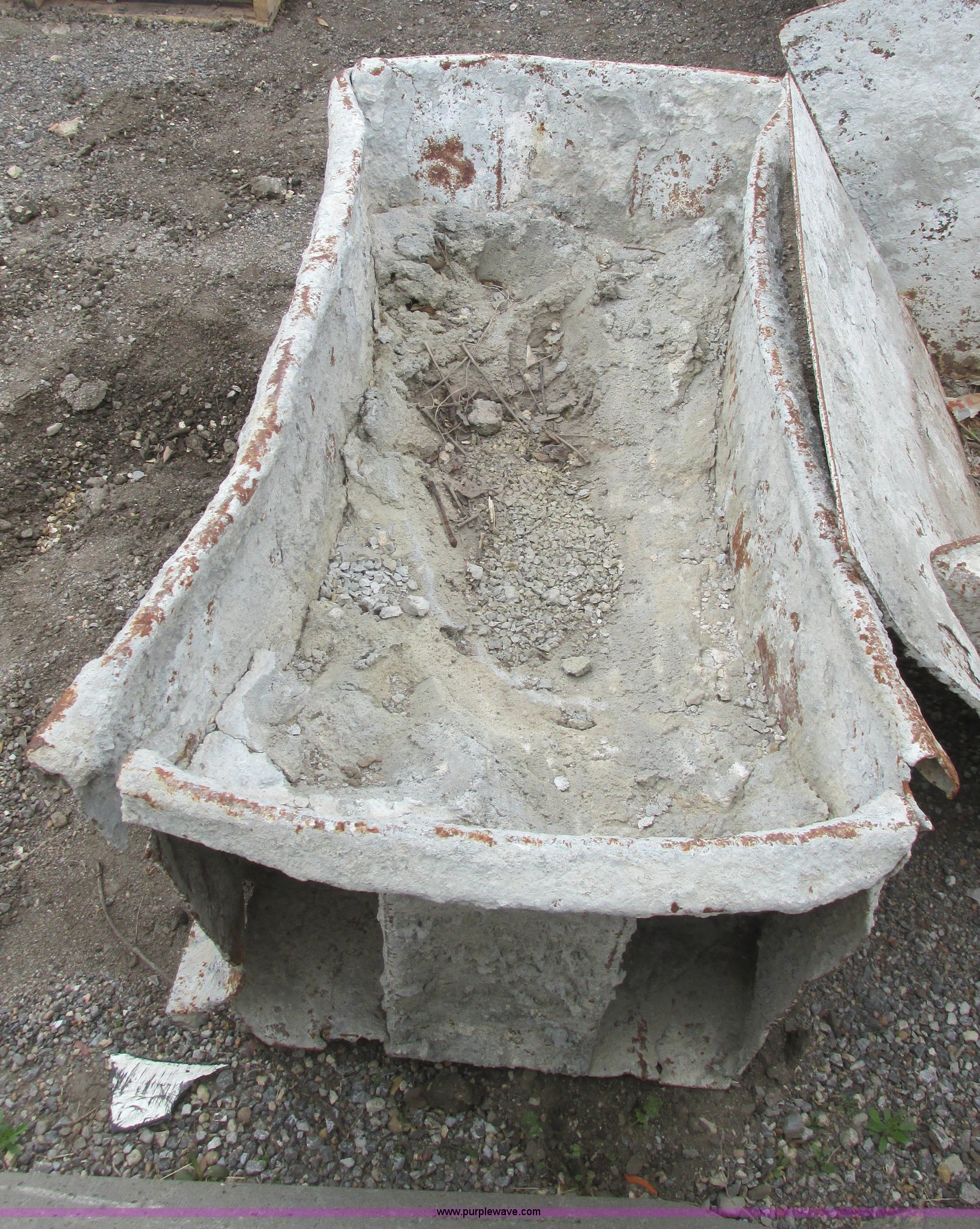 (6) assorted steel mud tubs in Wichita, KS Item AX9762 sold Purple Wave