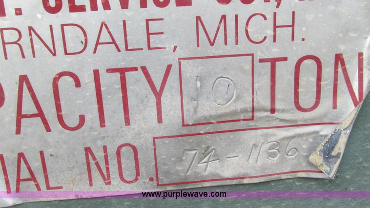 image for item AC9821 (2) Detroit five ton hoists