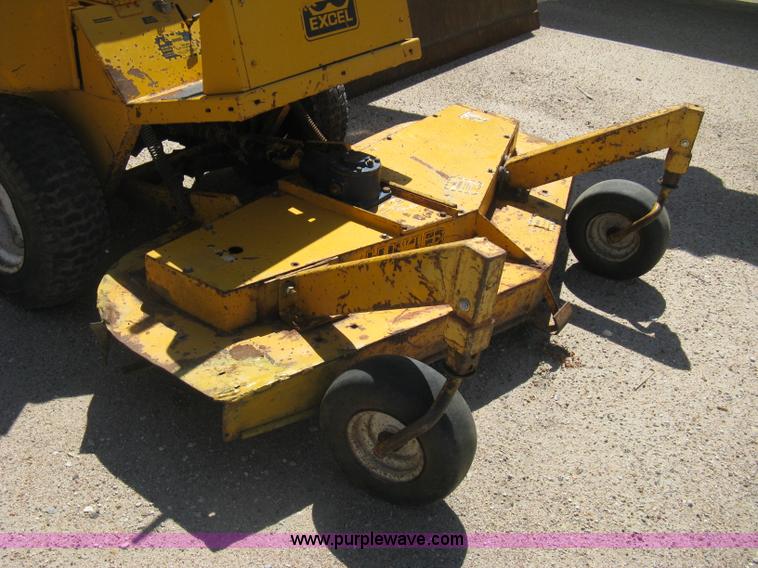 image for item AS9034 Hustler 275 ZTR lawn mower