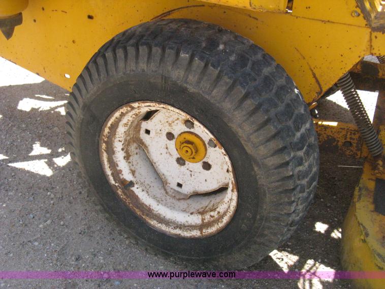 image for item AS9034 Hustler 275 ZTR lawn mower