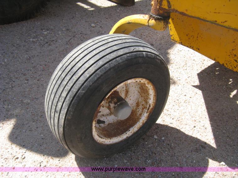 image for item AS9034 Hustler 275 ZTR lawn mower