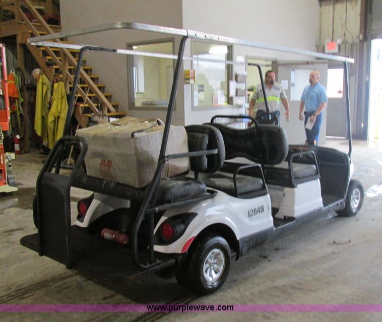 image for item AW9912 2009 Yamaha golf cart