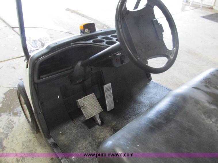 image for item AW9912 2009 Yamaha golf cart