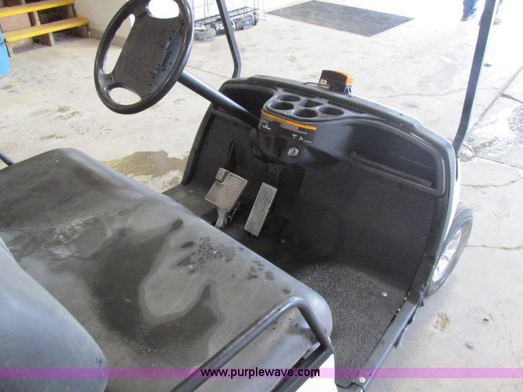 image for item AW9912 2009 Yamaha golf cart