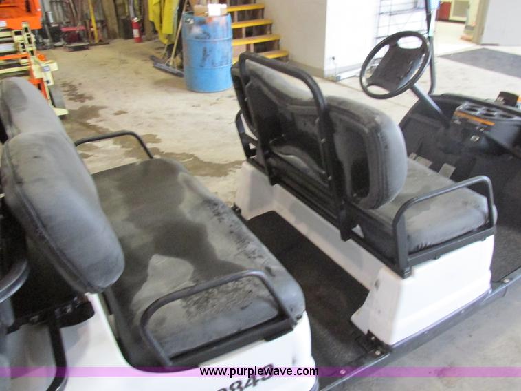 image for item AW9912 2009 Yamaha golf cart