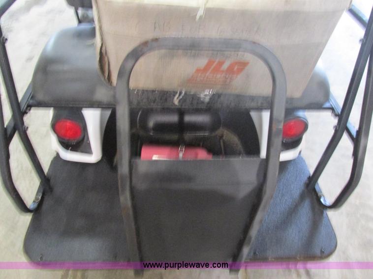 image for item AW9912 2009 Yamaha golf cart