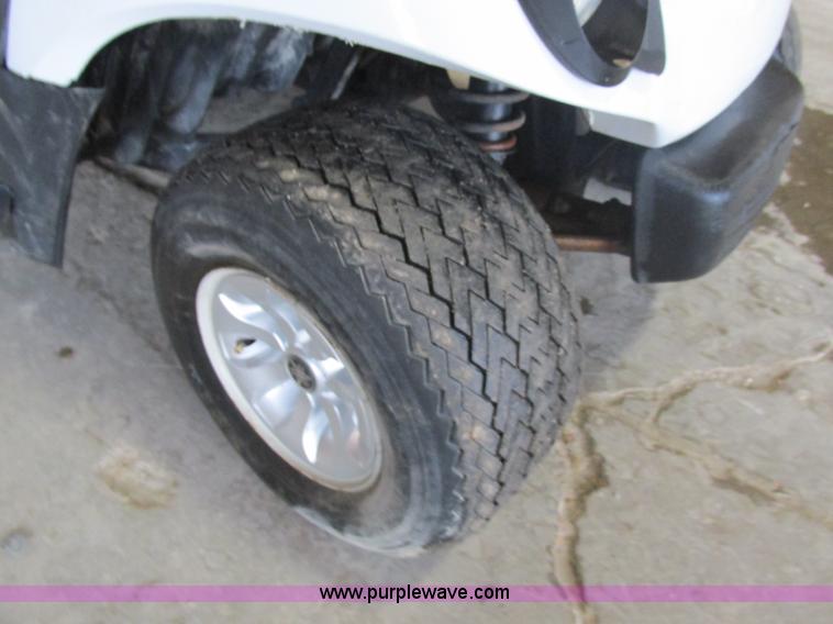 image for item AW9912 2009 Yamaha golf cart