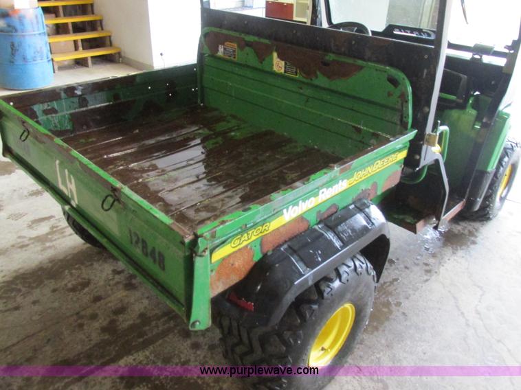 image for item AW9915 John Deere Gator utility vehicle