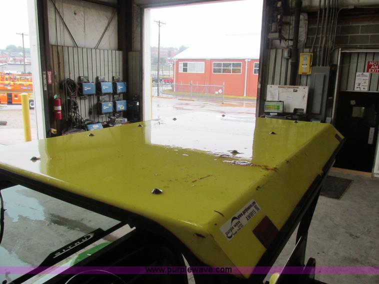 image for item AW9915 John Deere Gator utility vehicle