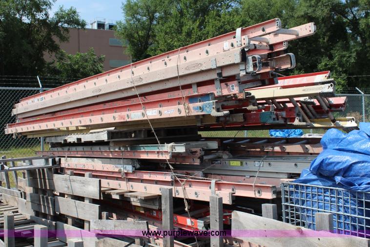 image for item BA9132 (26) assorted extension ladders