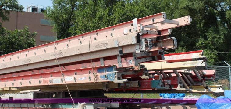 image for item BA9132 (26) assorted extension ladders