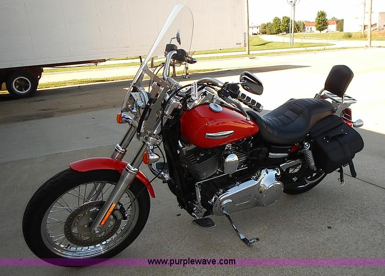 image for item BA9615 2010 Harley Davidson Dyna Superglide Custom motorcycle