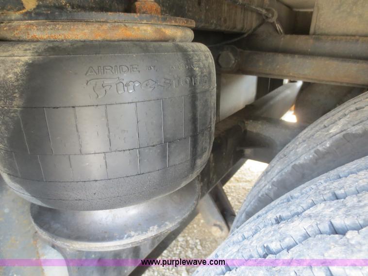 image for item D2122 1992 Foretravel U4300 Silver Edition RV