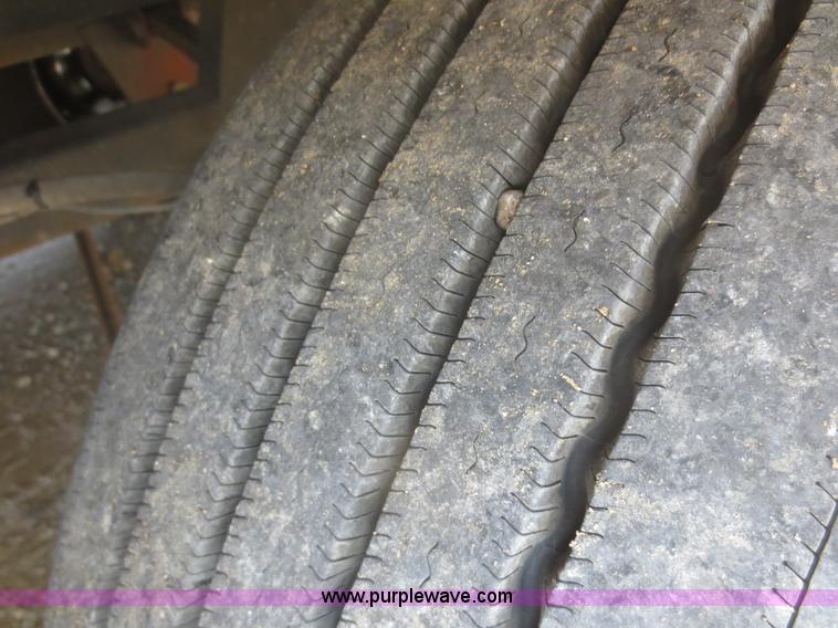 image for item D2122 1992 Foretravel U4300 Silver Edition RV