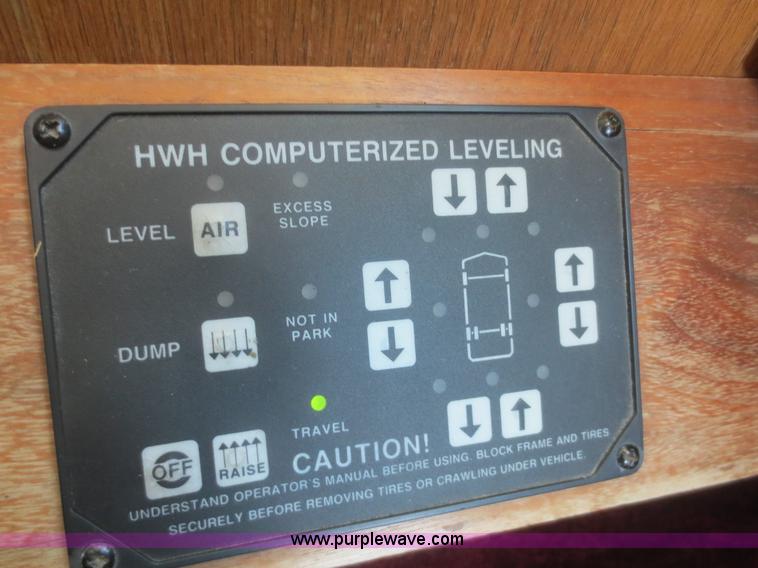 image for item D2122 1992 Foretravel U4300 Silver Edition RV