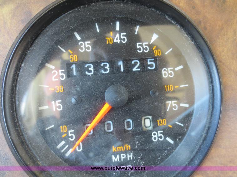 image for item D2122 1992 Foretravel U4300 Silver Edition RV