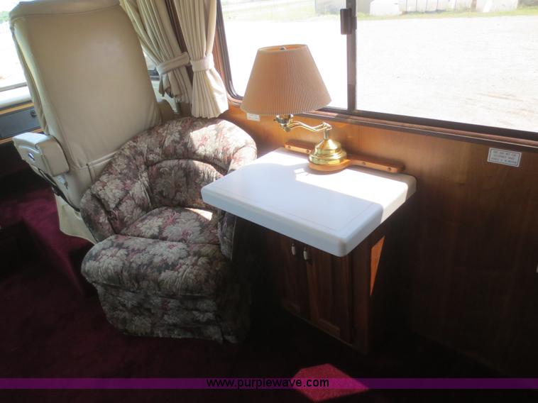 image for item D2122 1992 Foretravel U4300 Silver Edition RV