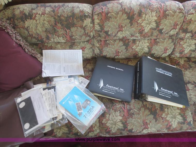 image for item D2122 1992 Foretravel U4300 Silver Edition RV