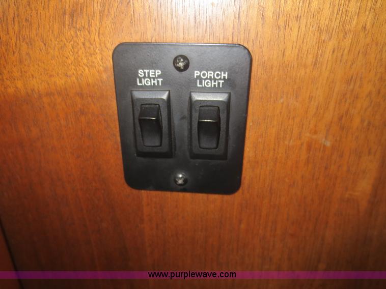 image for item D2122 1992 Foretravel U4300 Silver Edition RV