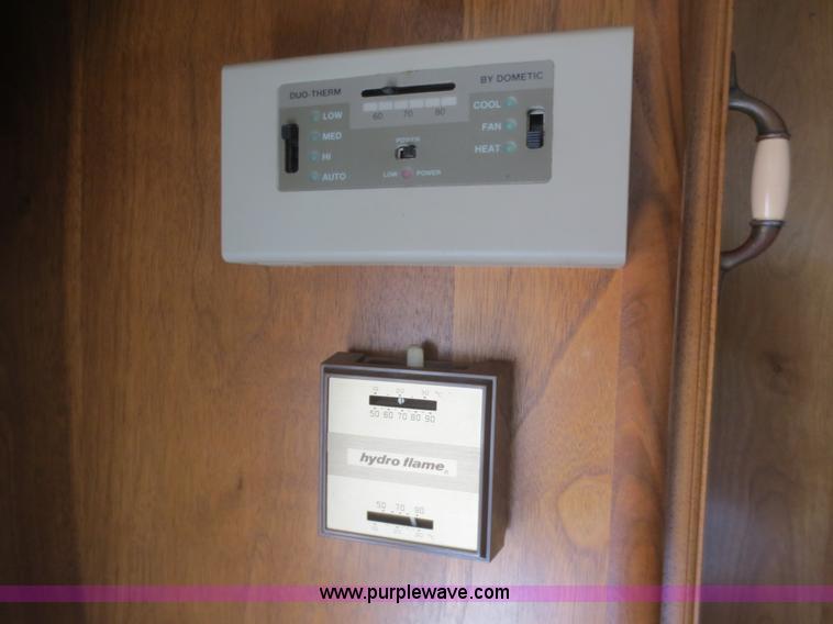 image for item D2122 1992 Foretravel U4300 Silver Edition RV